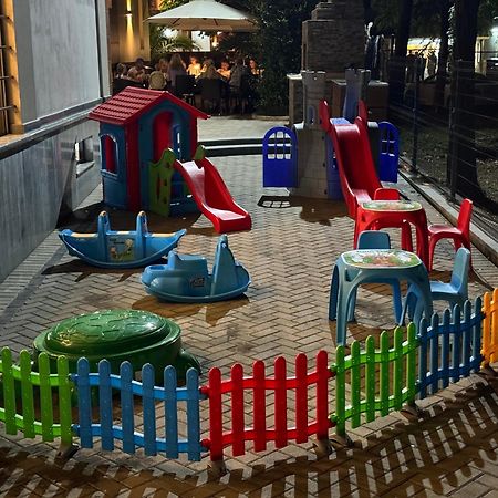 אורקי Ritsa Resort מראה חיצוני תמונה
