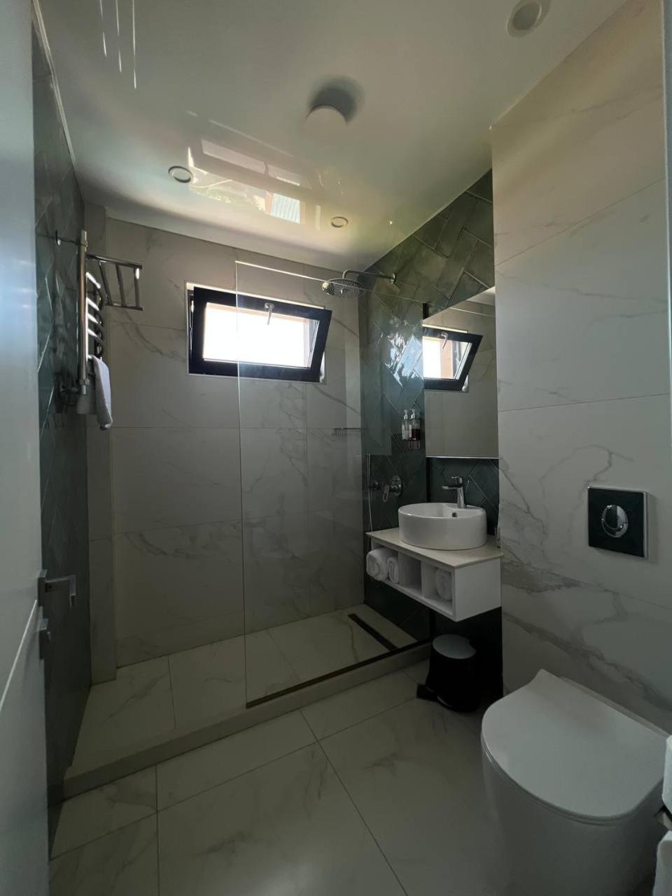 אורקי Ritsa Resort מראה חיצוני תמונה